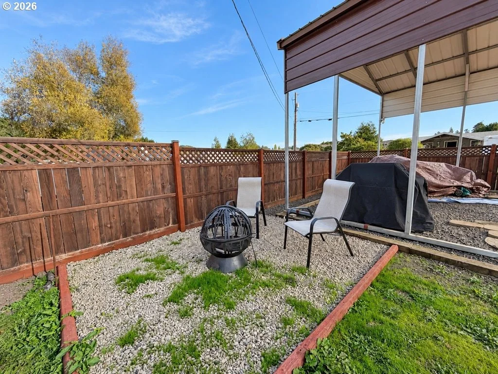 Photo of 450 TIARA ST