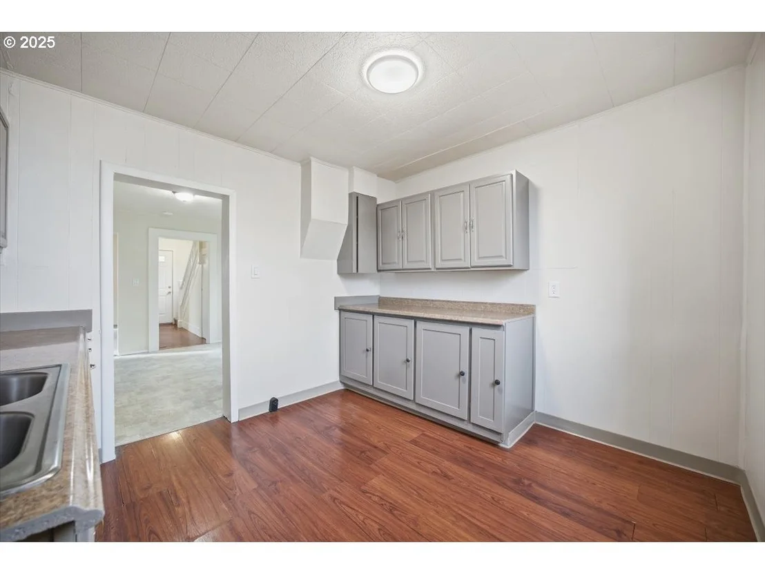 Photo of 606 SW 2ND ST