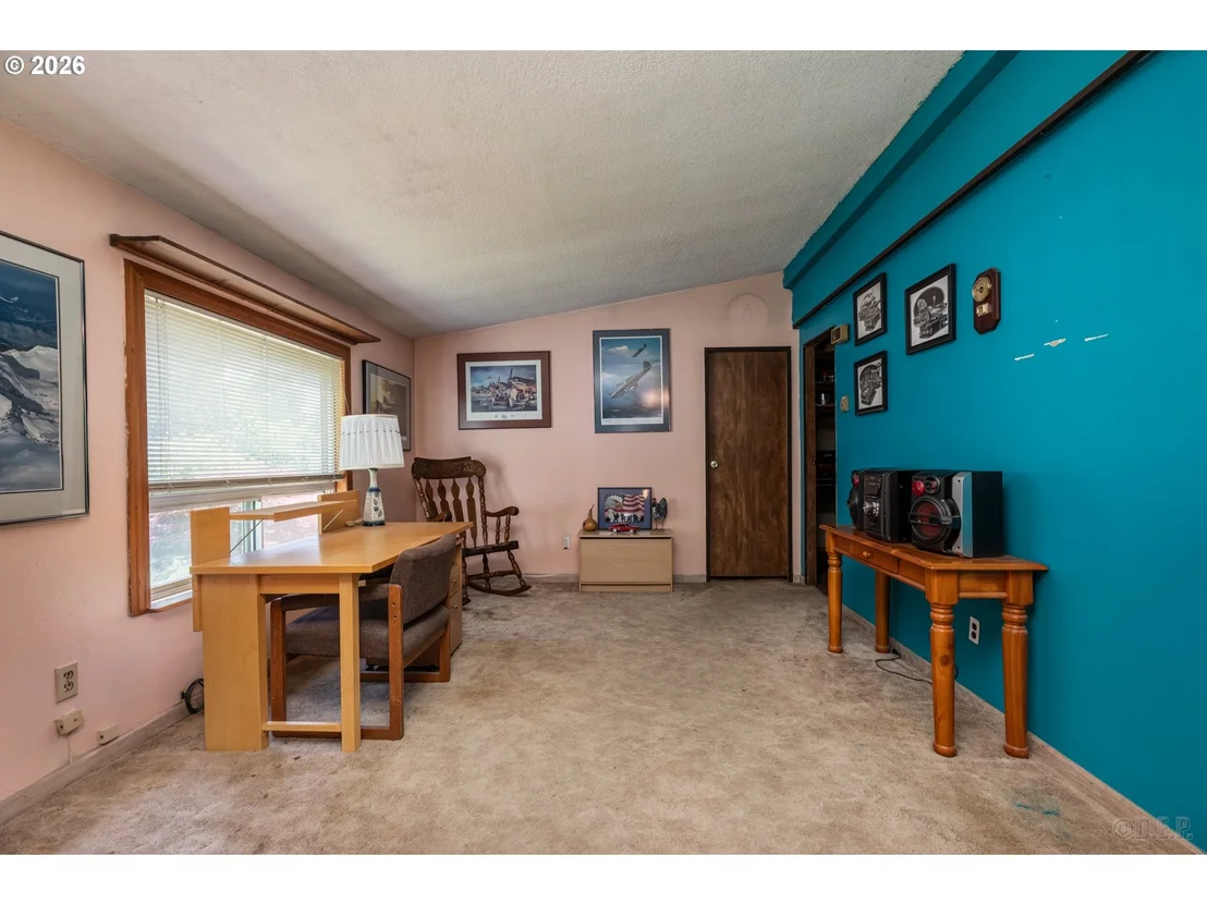 Photo of 66971 MAPLECREST LN
