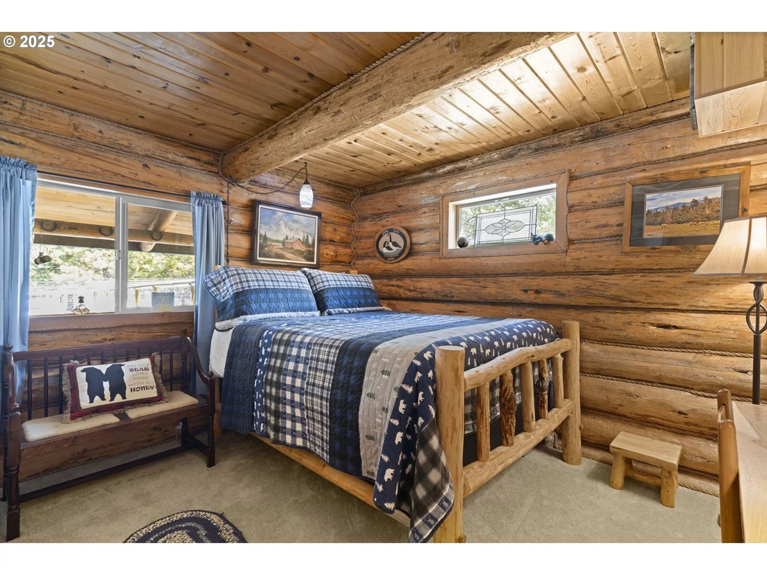 Photo of 140643 KAMLOOP LN