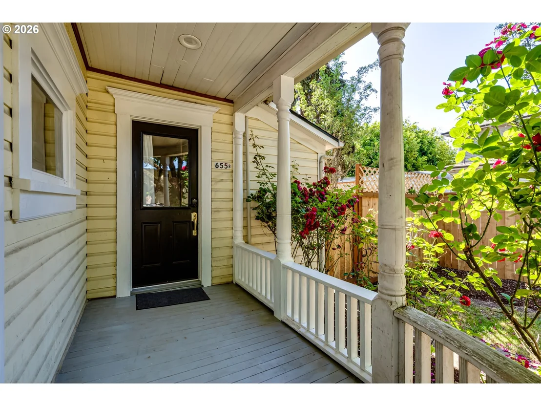 Photo of 655 MONROE ST