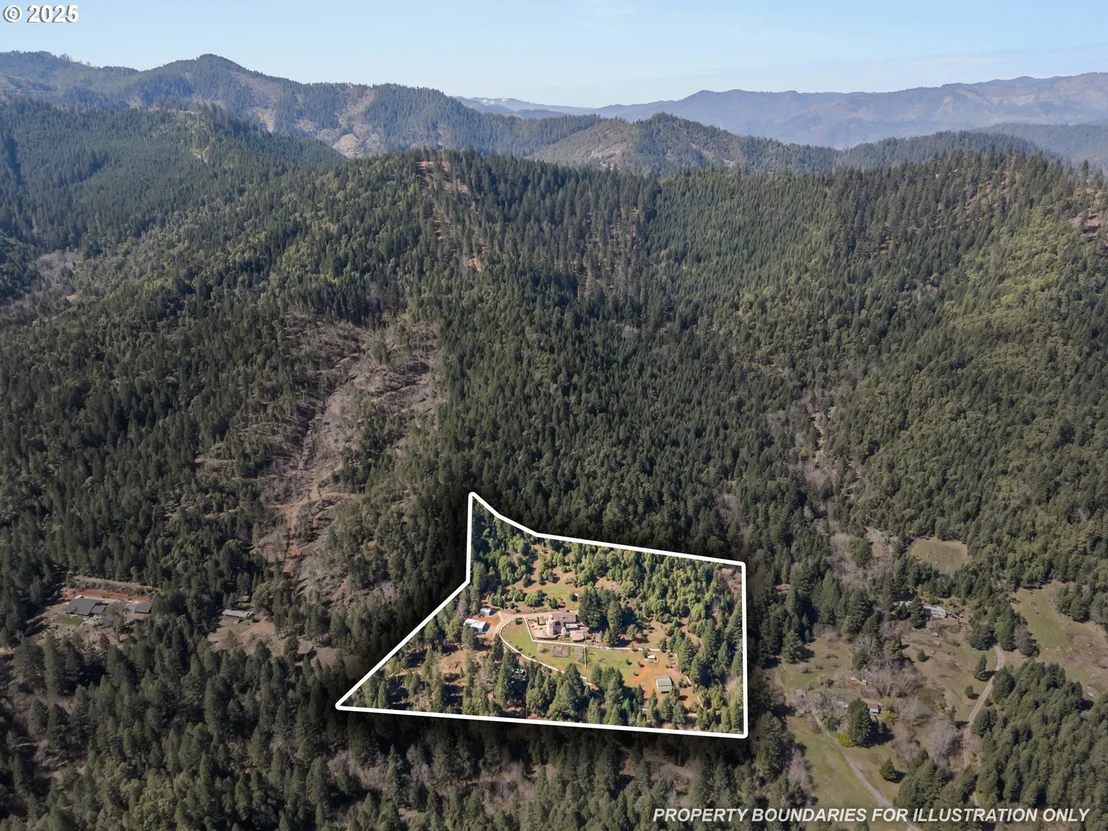 Photo of 520 BRIMSTONE RD