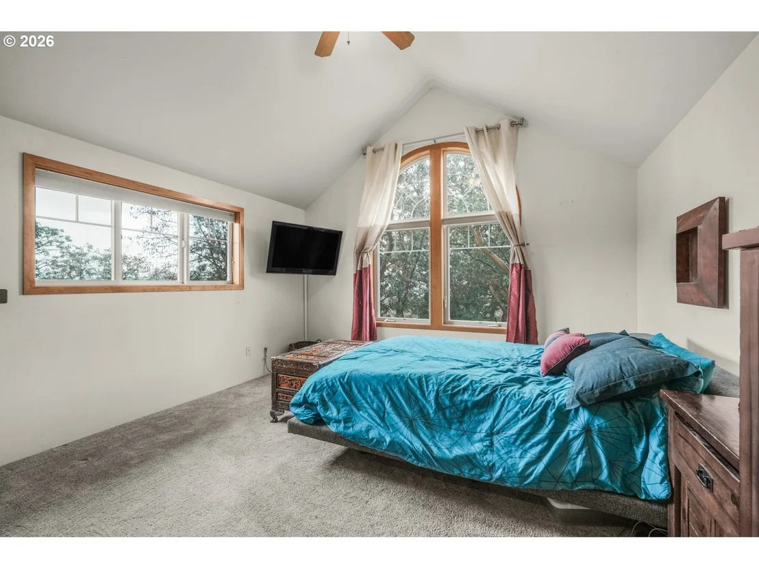 Photo of 5655 TAMARACK LN
