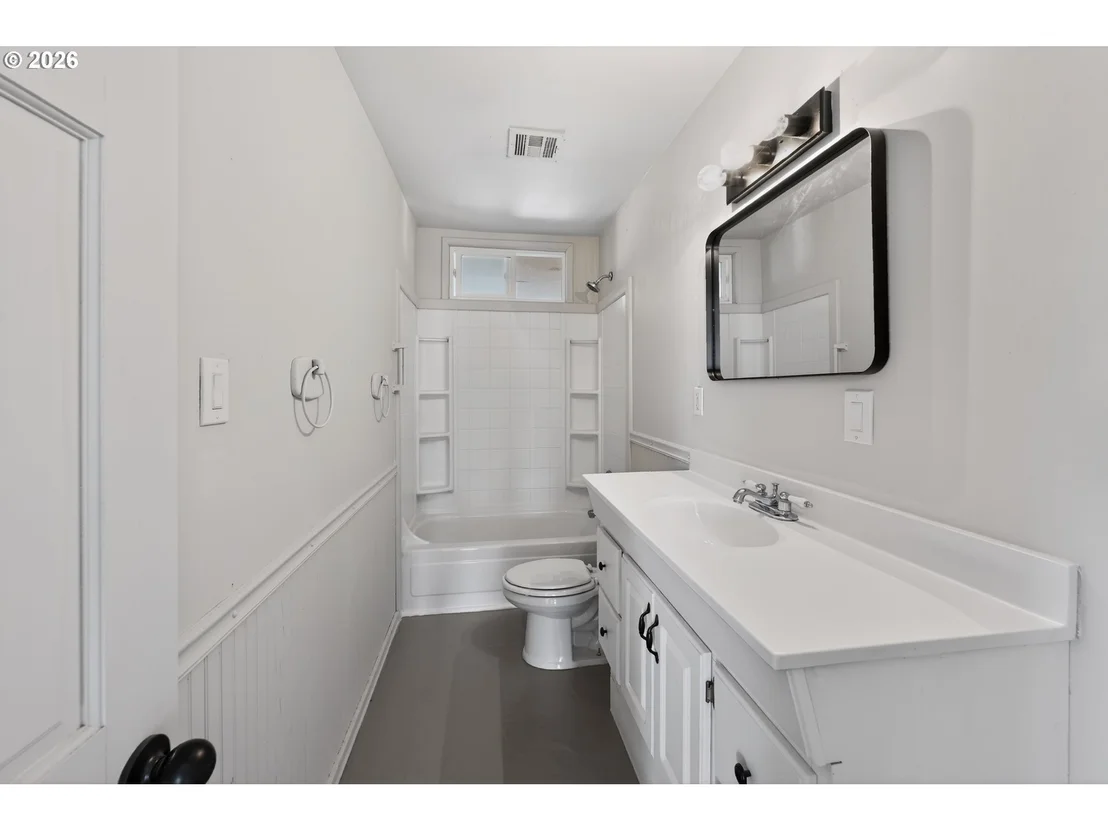 Photo of 25660 SPRAGUE RIVER RD
