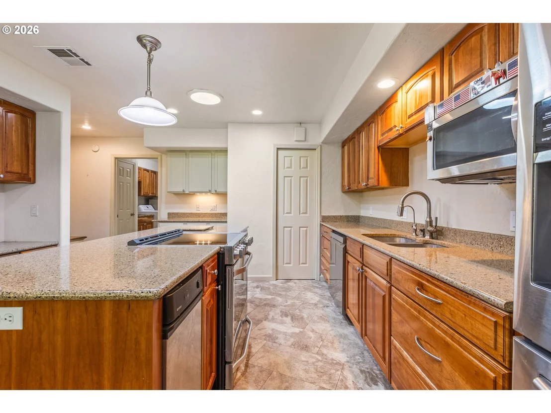 Photo of 757 ECHO DR