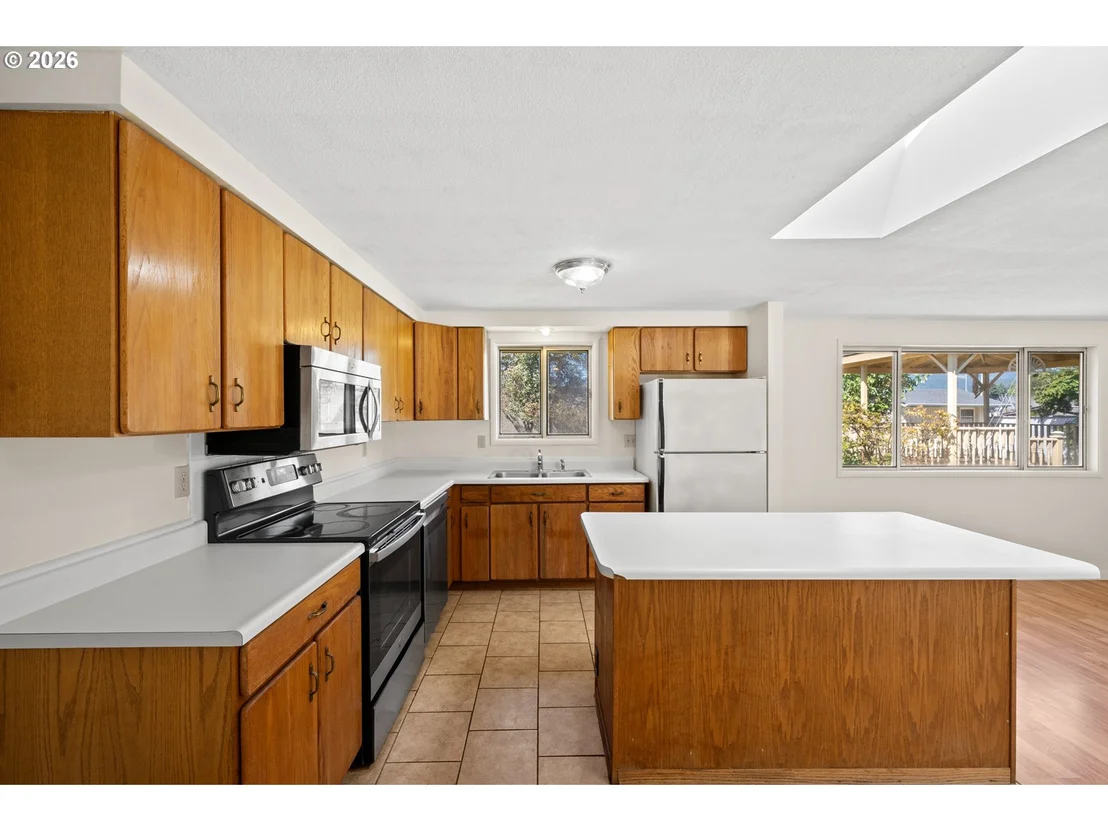 Photo of 2625 ELYSIUM AVE