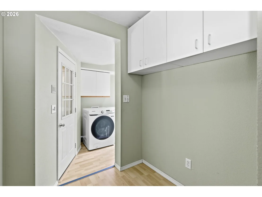 Photo of 489 SHERWOOD LOOP