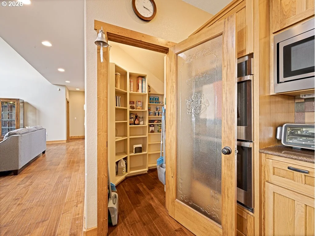 Photo of 4728 COOPERS HAWK RD
