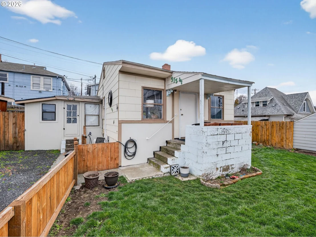 Photo of 515 SE 4TH ST