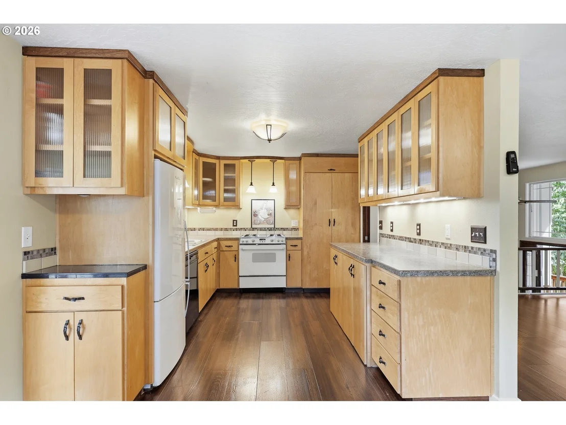 Photo of 30 COACHMAN DR