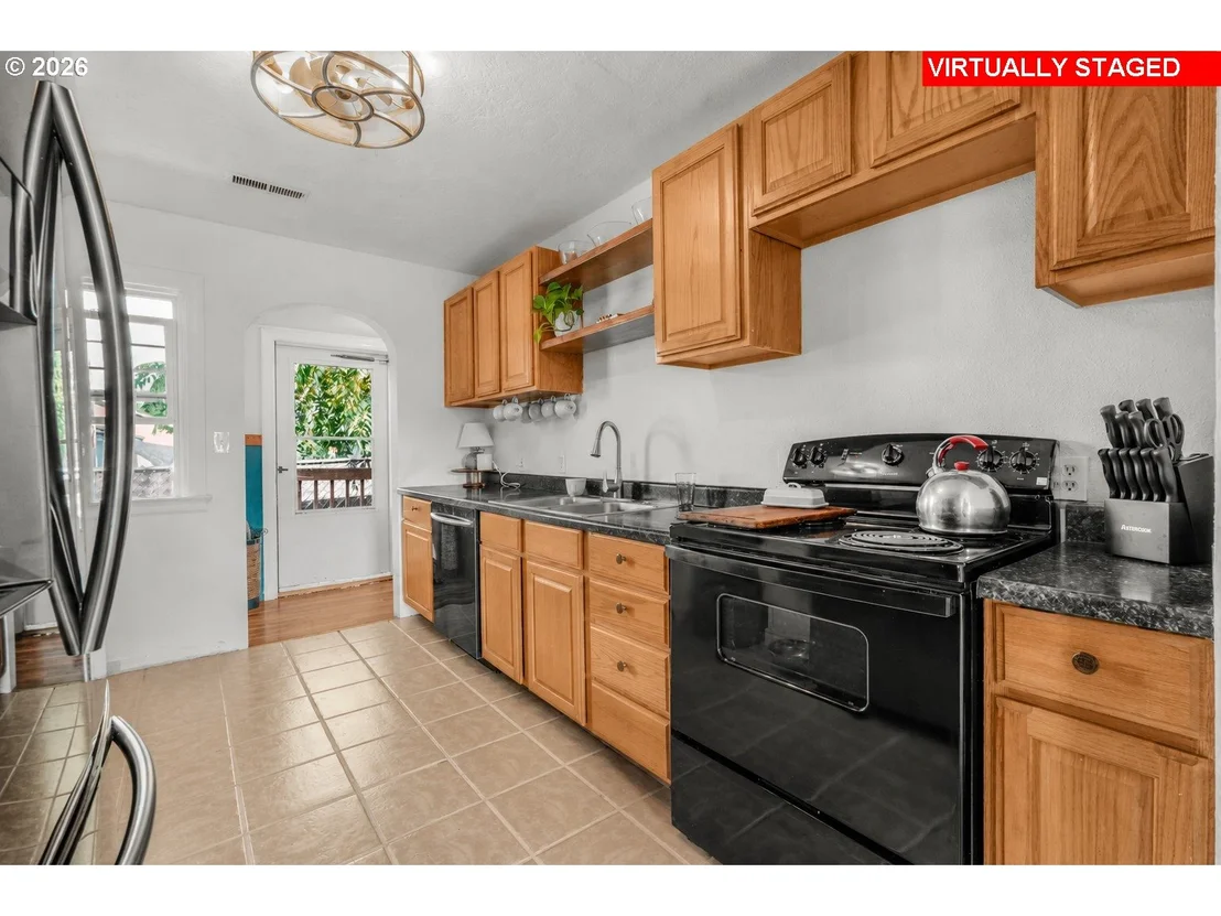 Photo of 5055 CEDAR ST