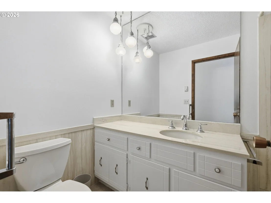 Photo of 1030 1ST PL