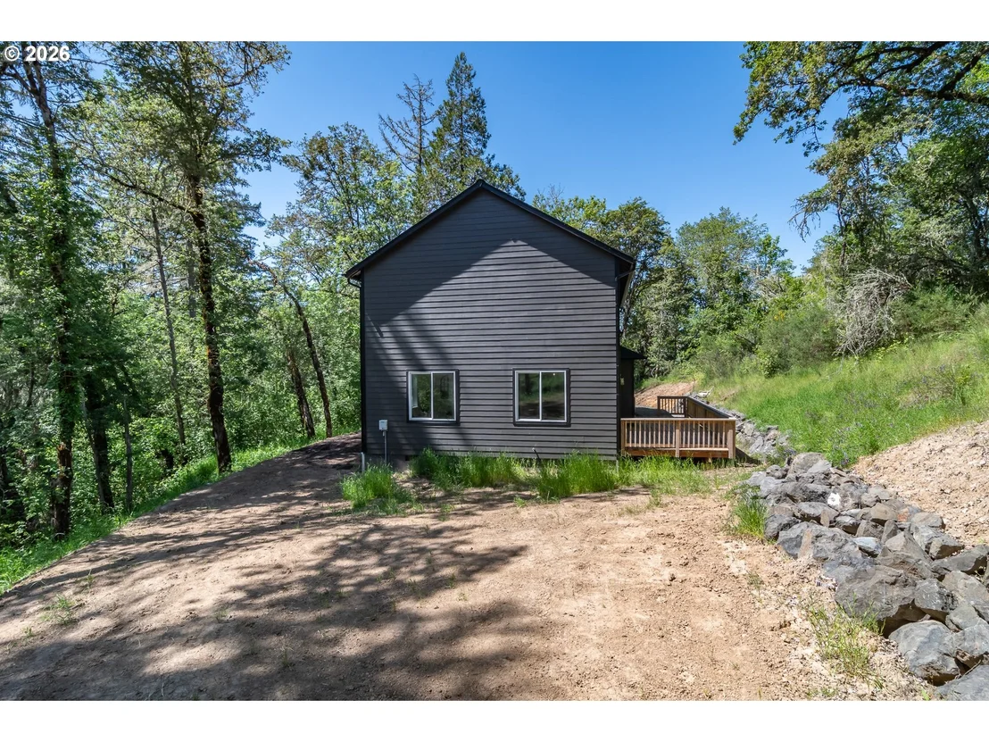 Photo of 492 TERRACE DR