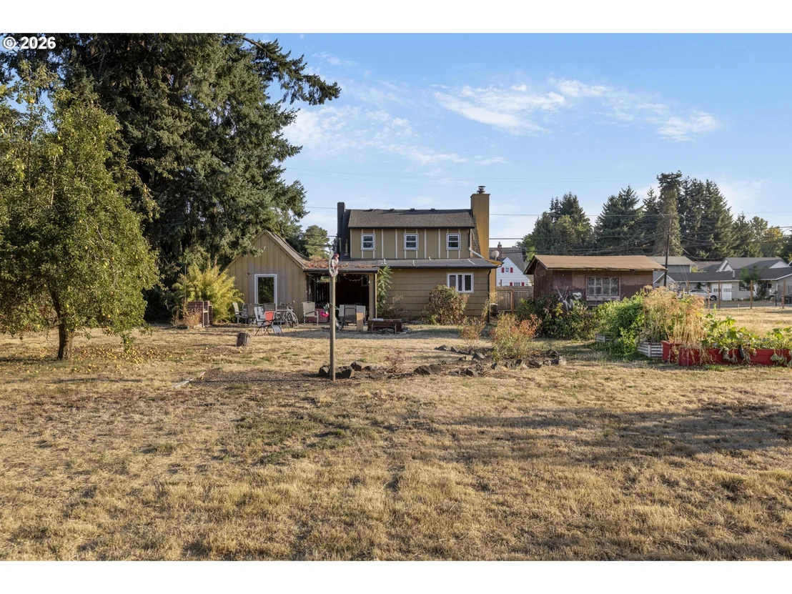 Photo of 185 FERNDALE DR