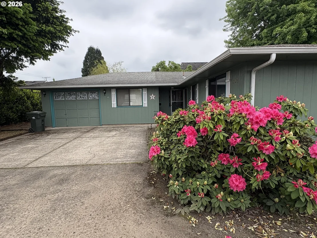 Photo of 392 S 37TH ST