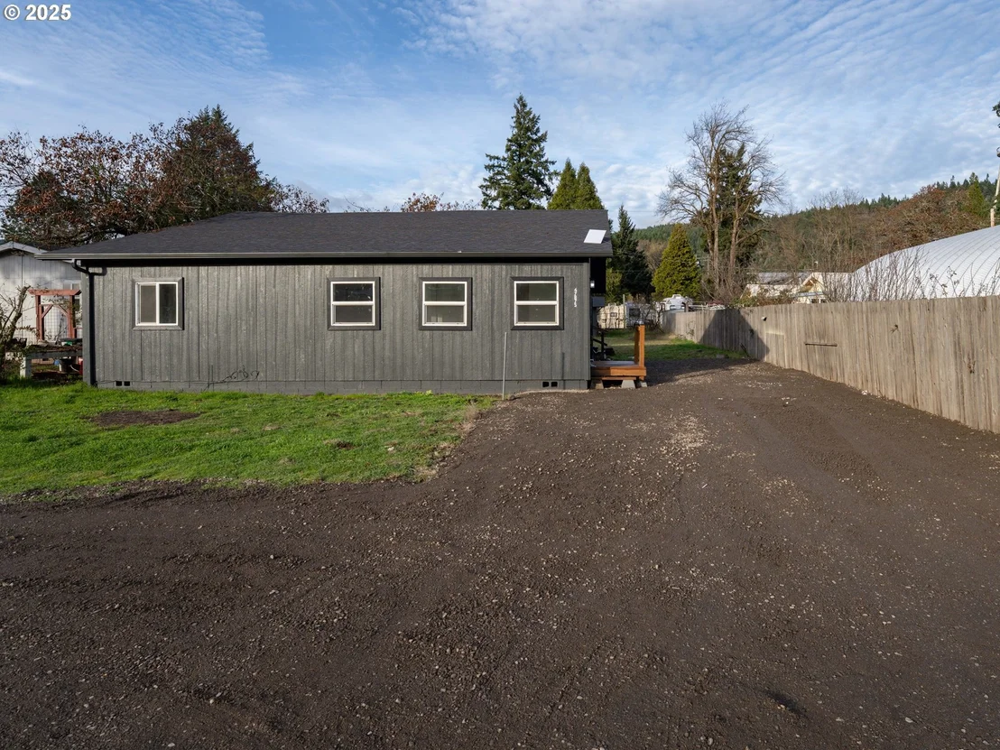 Photo of 47875 ELGIN AVE