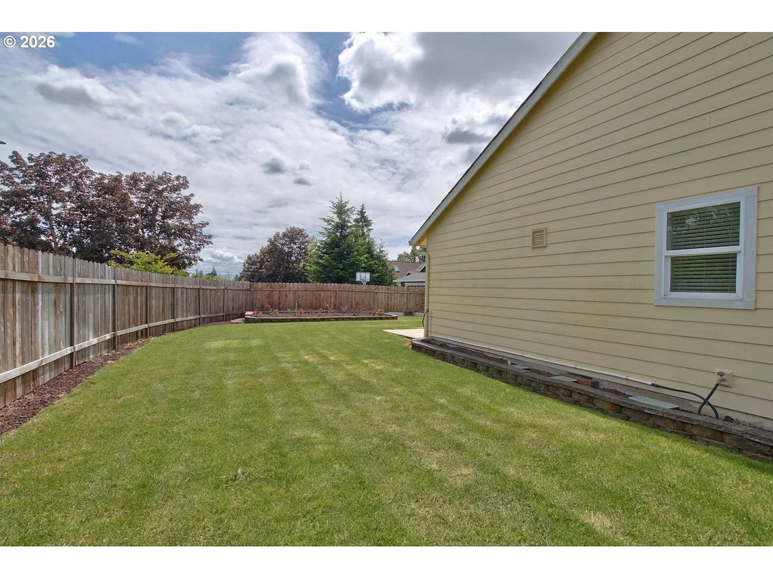 Photo of 19196 WINDMILL DR