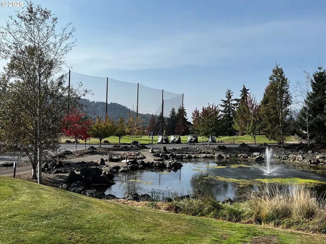 Photo of 582 FAIRWAY ESTATES DR