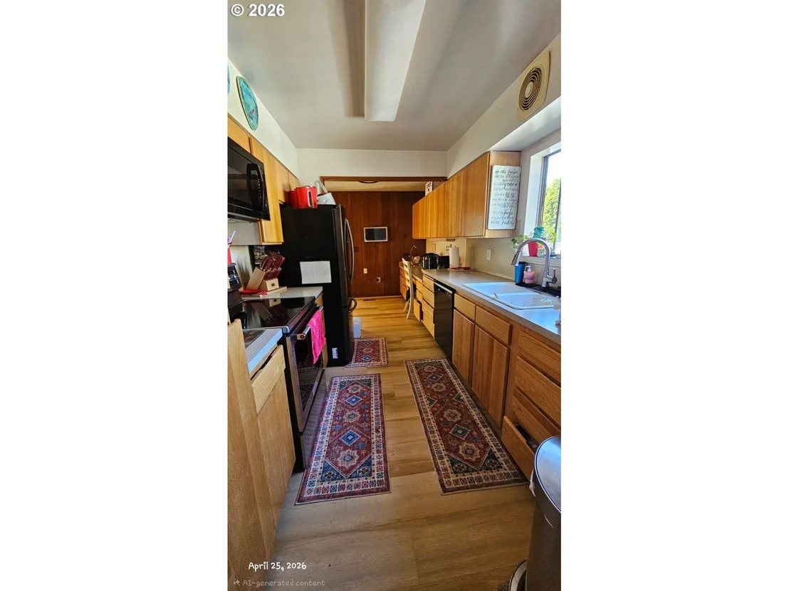 Photo of 488 WALNUT LN