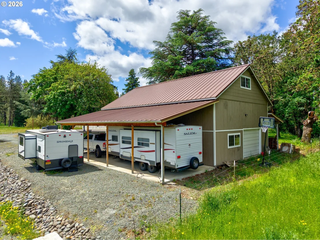 Photo of 1631 GLENBROOK LOOP RD