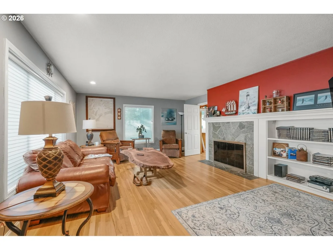 Photo of 27424 SE EAGLE CREEK RD