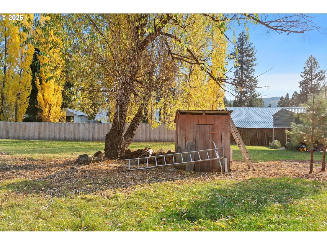 Photo of 237 BONANZA ST