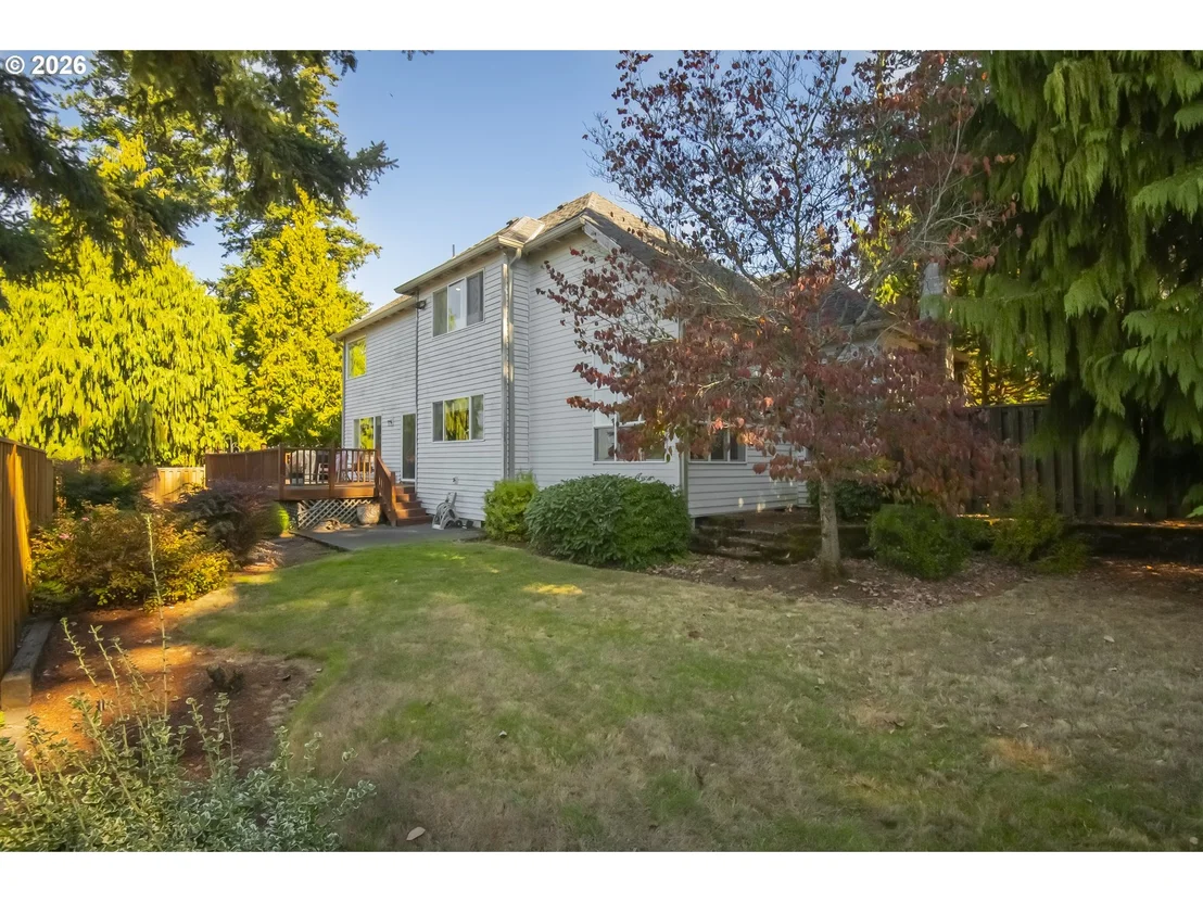 Photo of 501 NW MAWRCREST PL