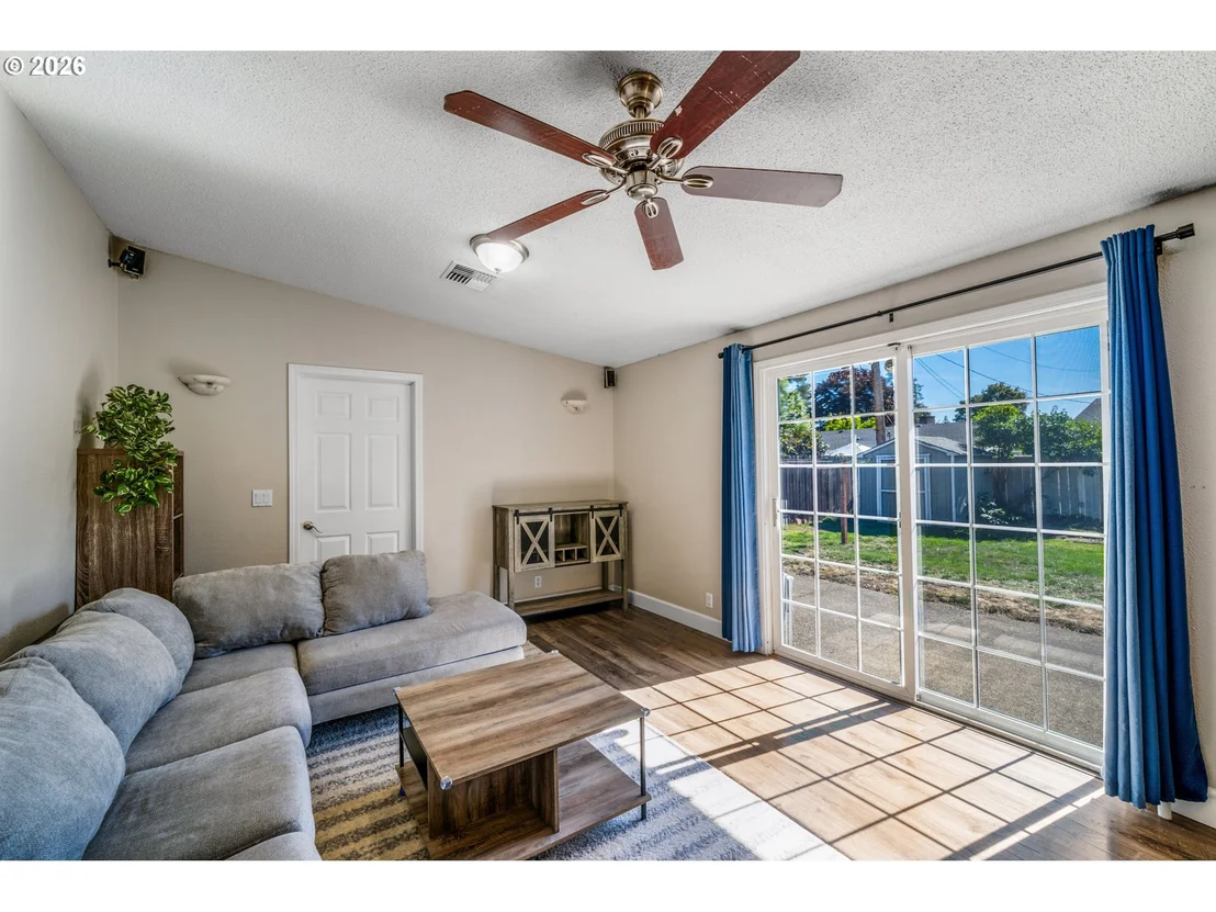 Photo of 276 KNIGHT AVE