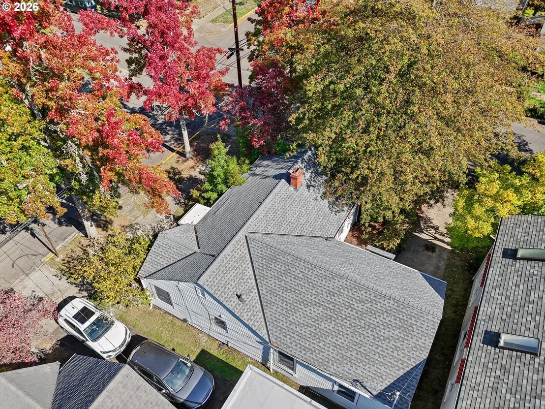 Photo of 890 E 22ND AVE