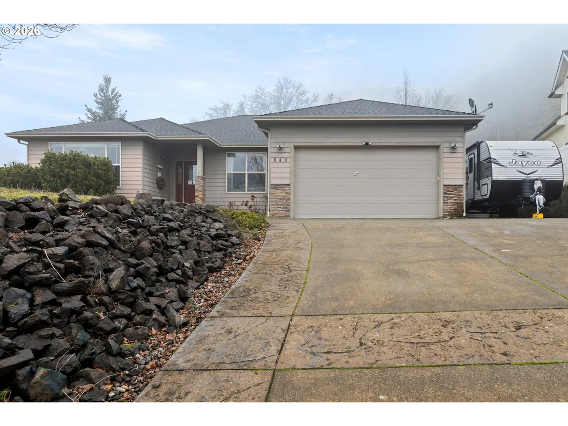 Photo of 849 NORTH VIEW DR