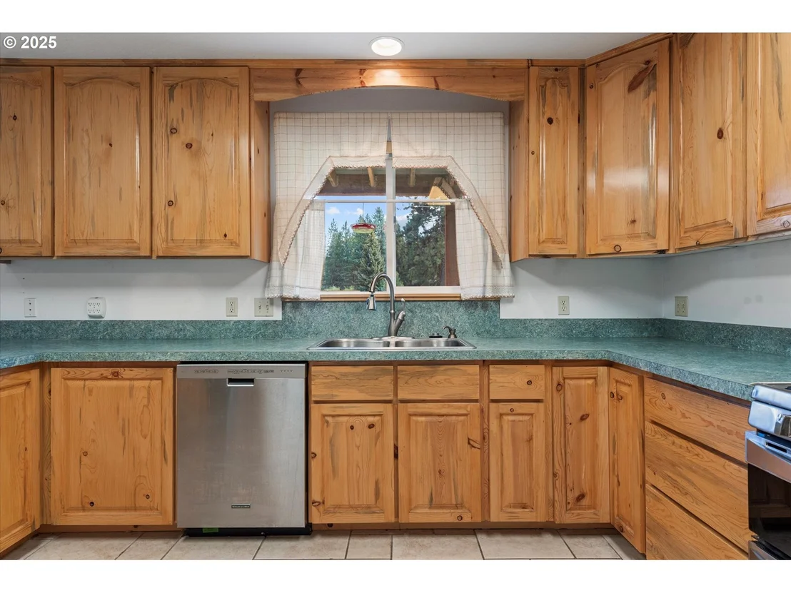 Photo of 206 AUSTIN ST
