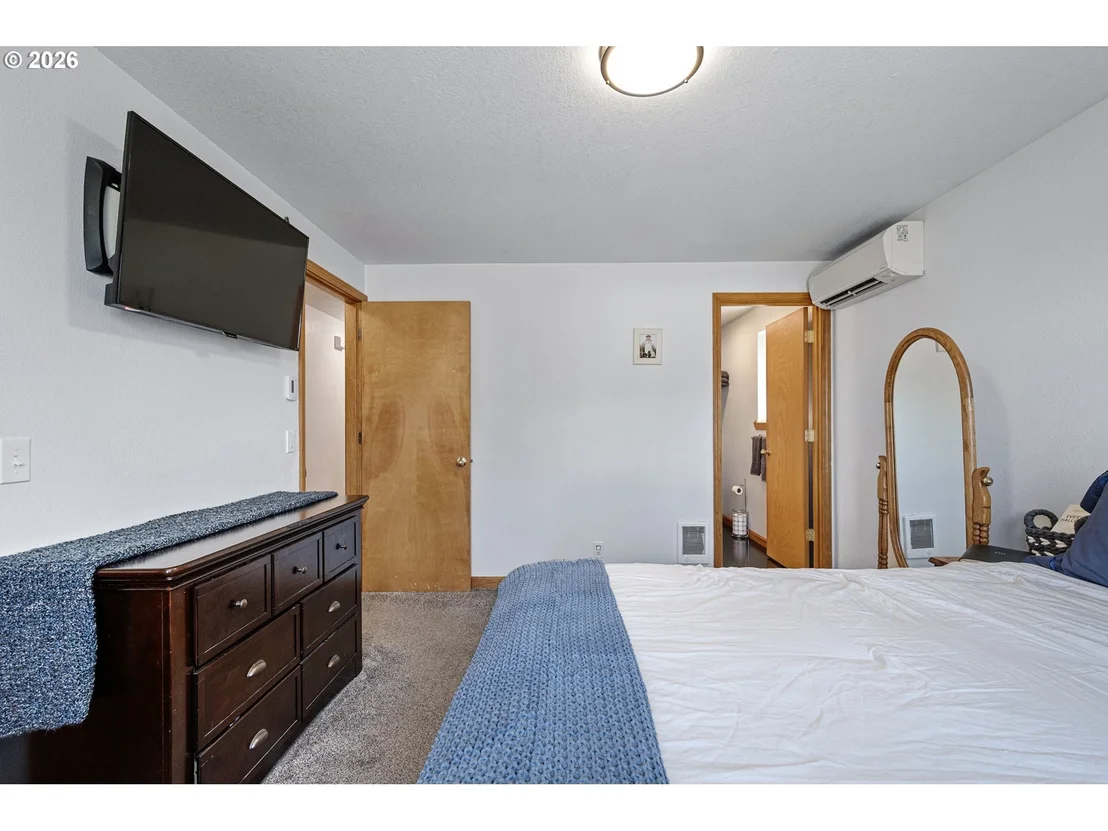 Photo of 1101 CEDAR CT