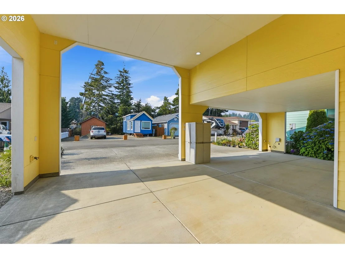 Photo of 10 PINE LN