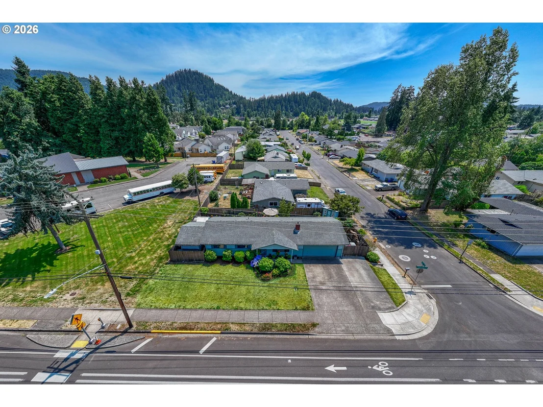 Photo of 6111 THURSTON RD