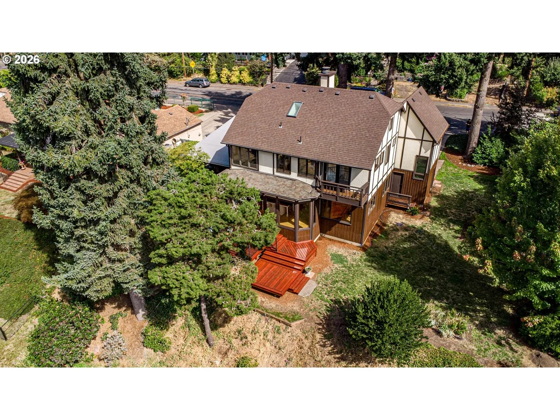Photo of 441 W D ST