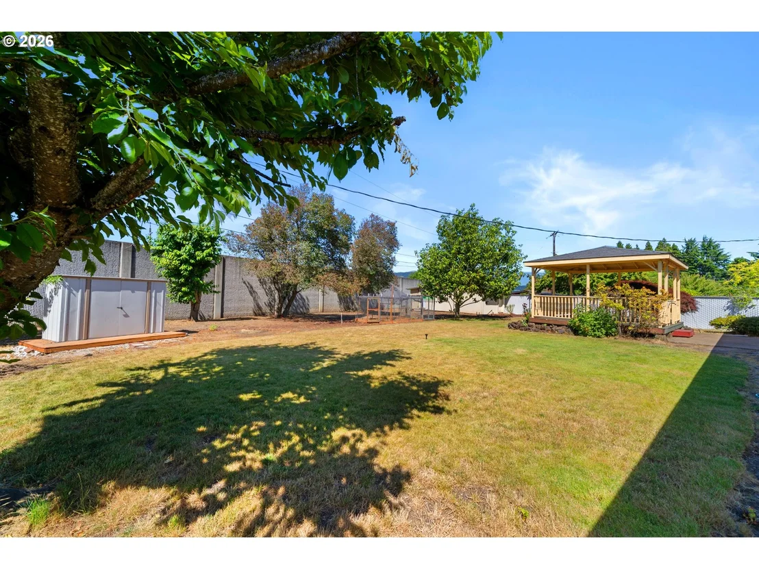 Photo of 2625 ELYSIUM AVE