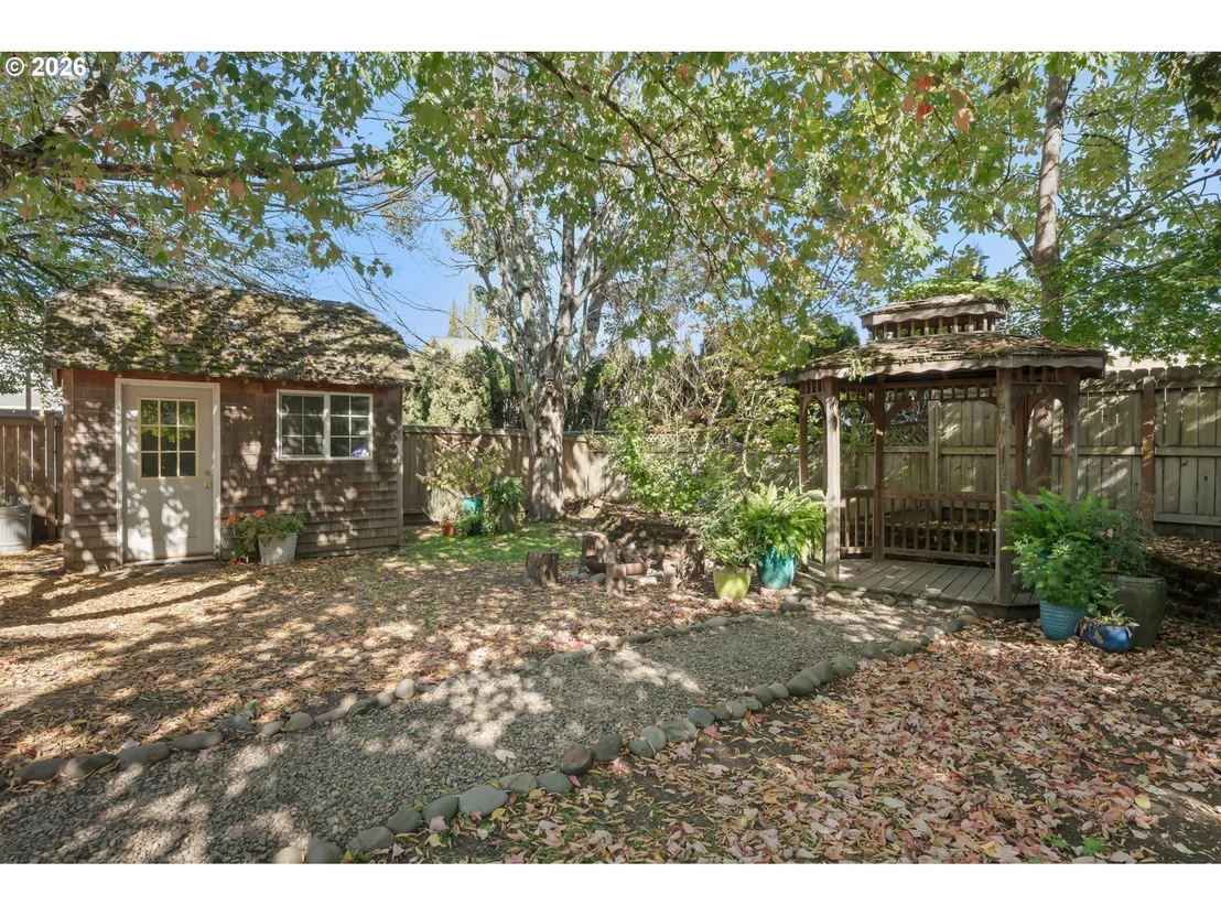Photo of 1315 ARCADIA DR