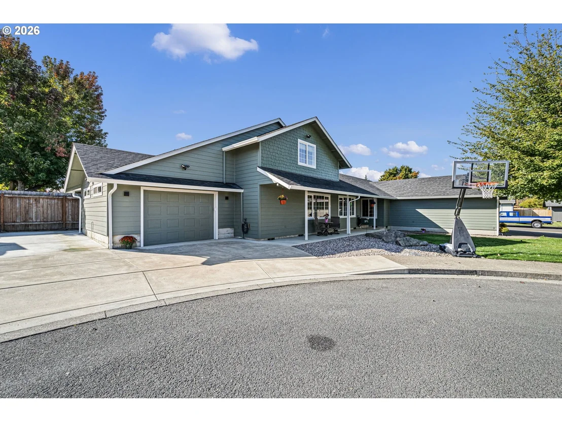 Photo of 1101 CEDAR CT