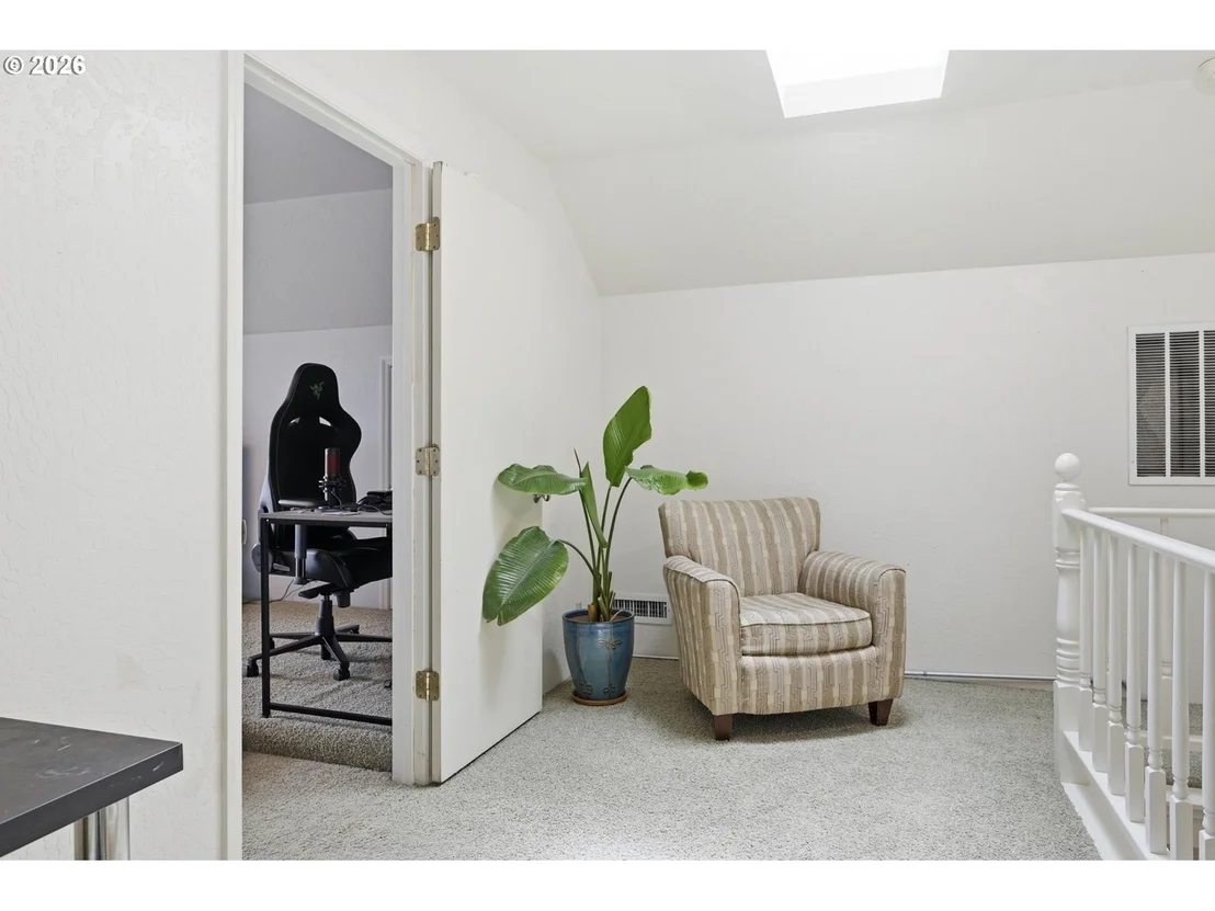 Photo of 28 W 22nd AVE
