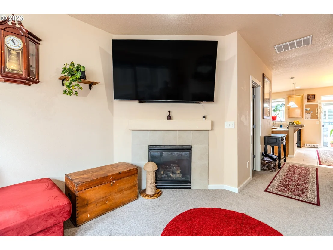 Photo of 866 NW COUNCIL DR