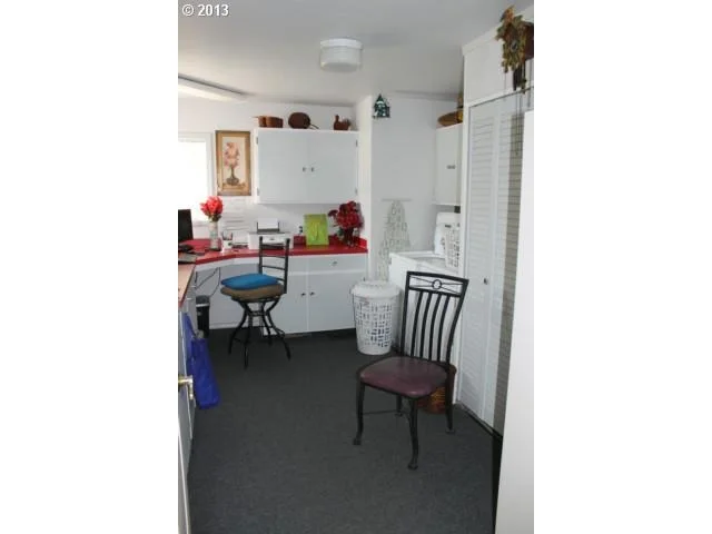 Photo of 215 9TH ST