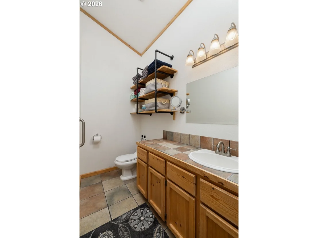 Photo of 153540 COLLAR DR