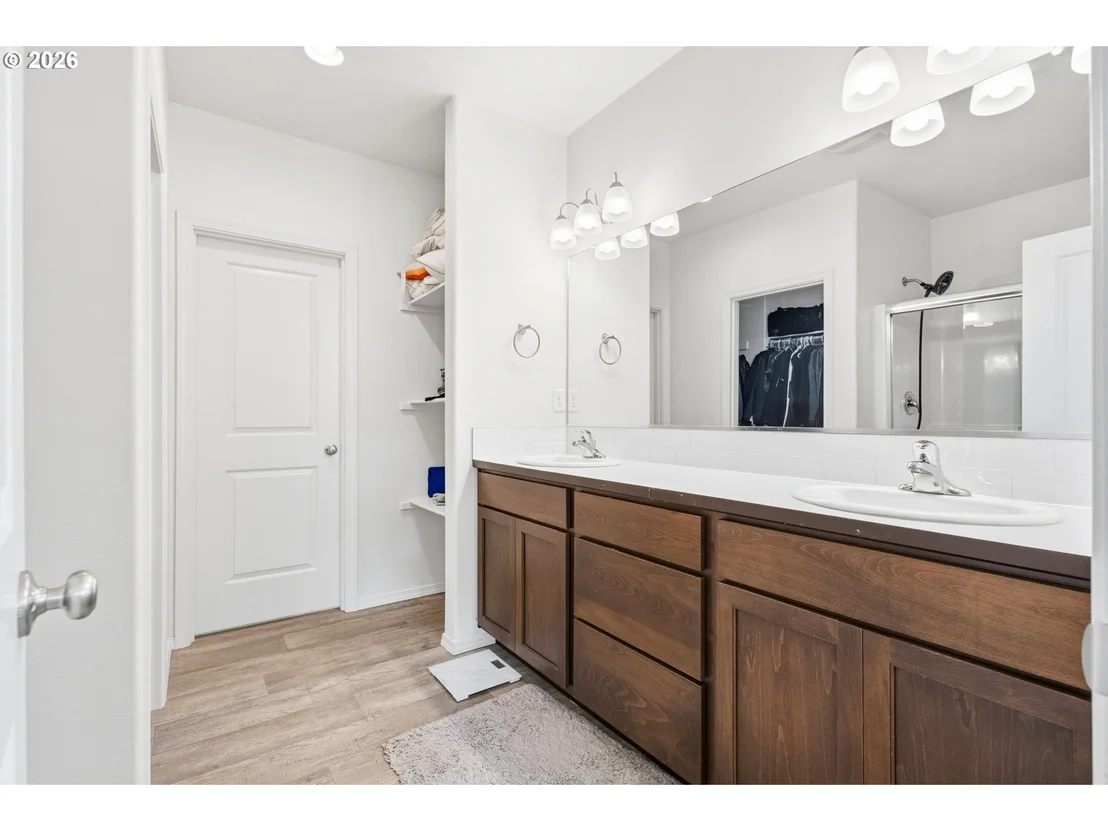Photo of 559 CASTING ST
