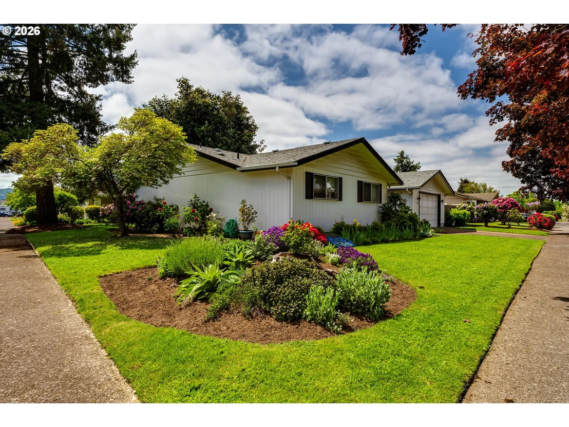 Photo of 1421 Lawnridge AVE