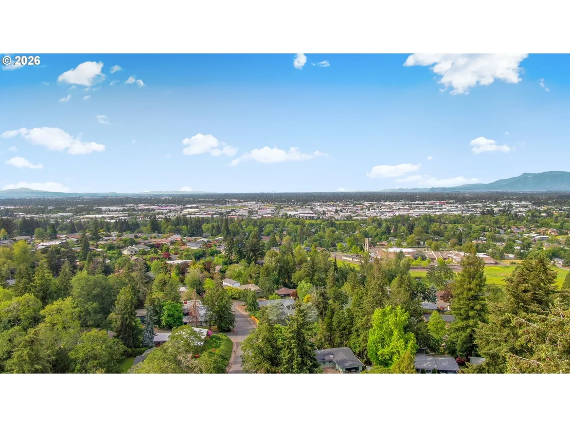 Photo of 2610 HIGHLAND OAKS DR