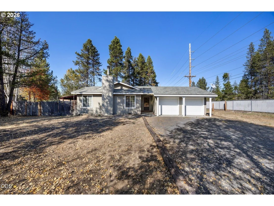 Photo of 52300 GLENWOOD DR