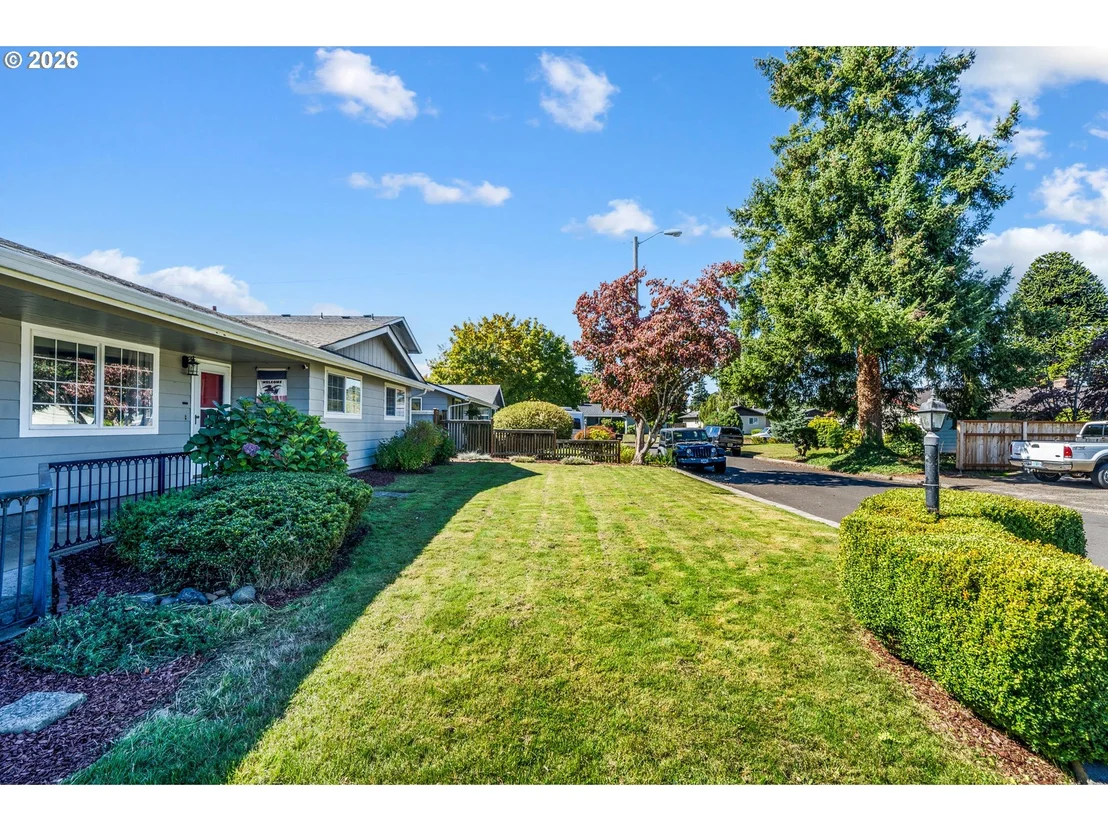 Photo of 276 KNIGHT AVE
