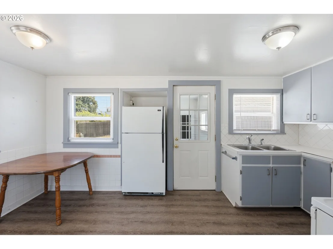 Photo of 595 S 47TH ST