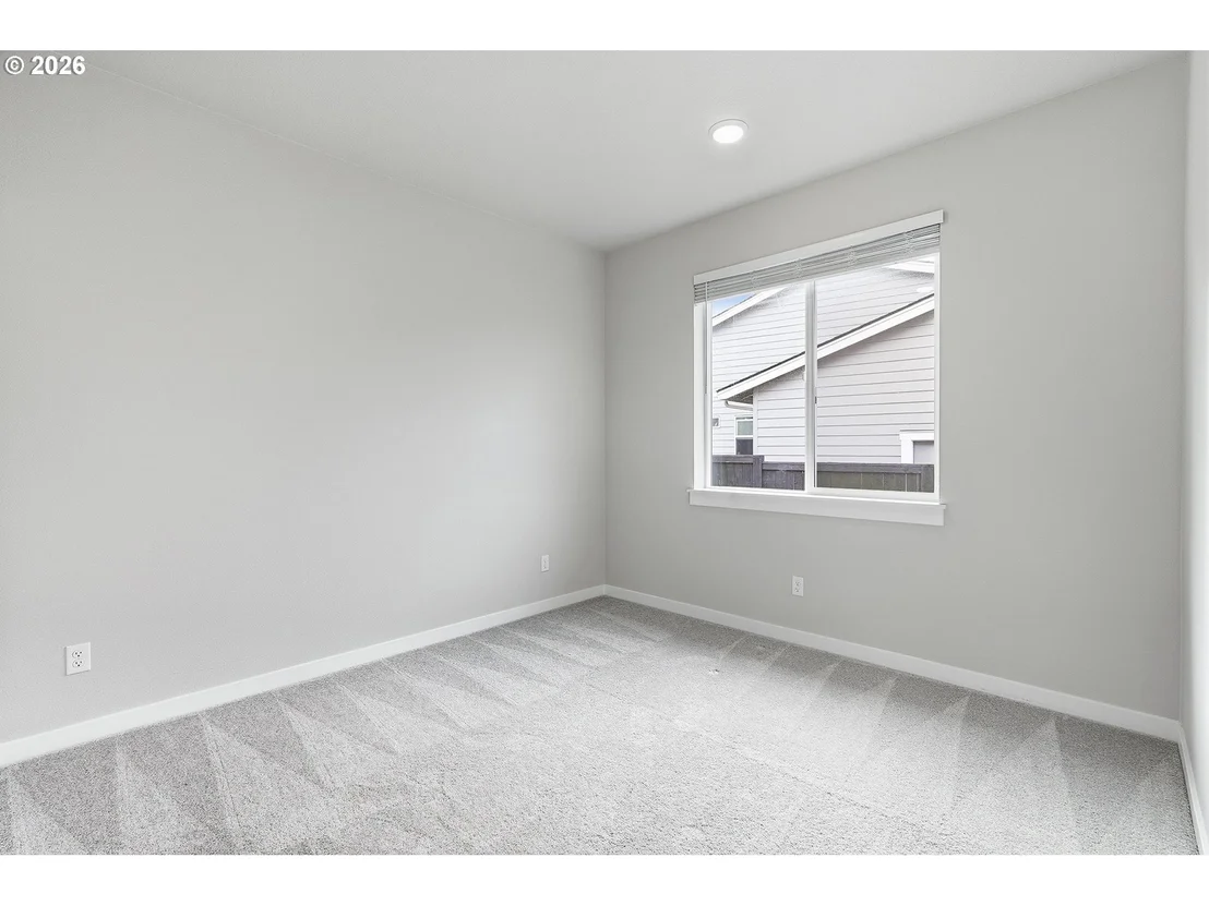 Photo of 1438 NE SHELL ROCK DR