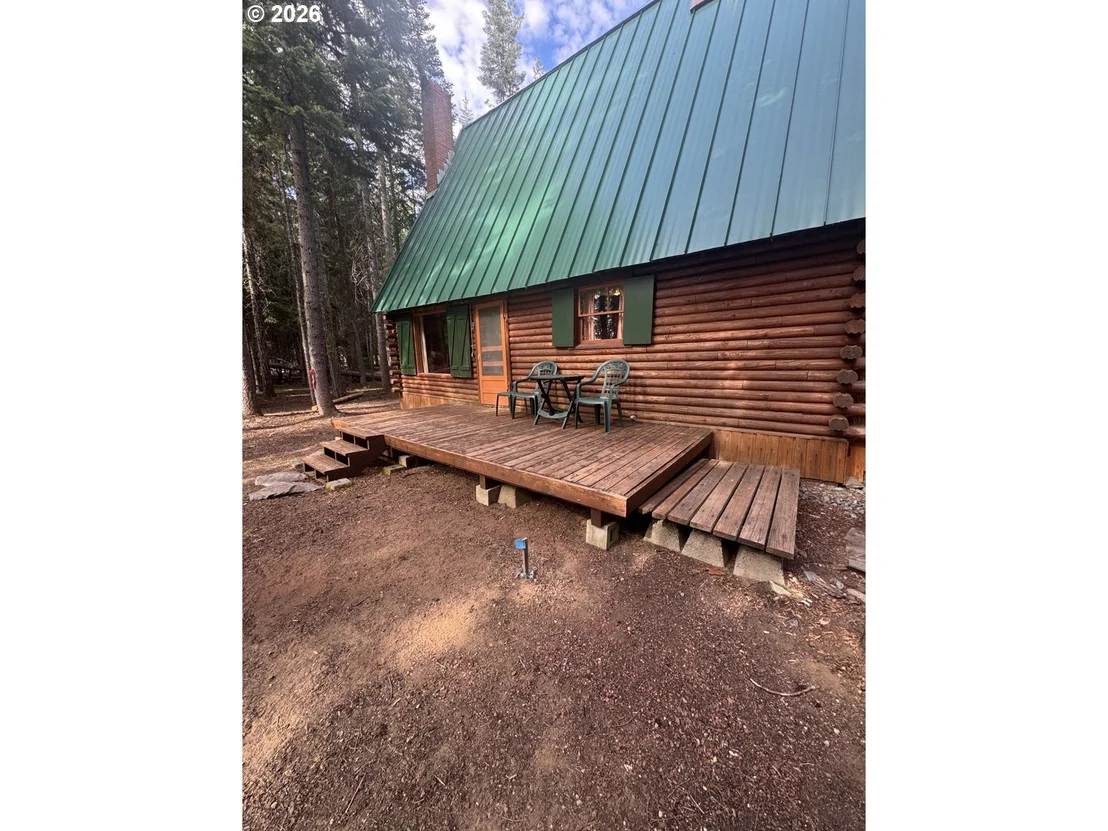 Photo of 10 DIAMOND LAKE LOOP